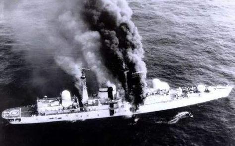 被德国潜艇击沉的英国战舰